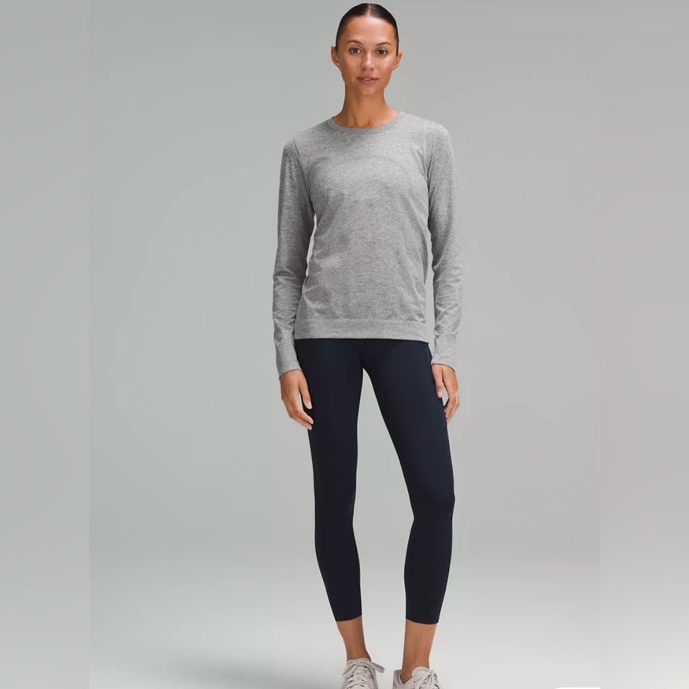 Like New Lululemon Athletica Swiftly Relaxed Hip Length Long Sleeve Top - Picture 13 of 13